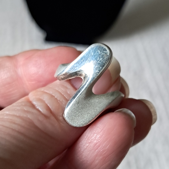 Sculptural Vintage 1960s Mexican Handmade Sterling Silver Modernist Ring - Picture 1 of 10